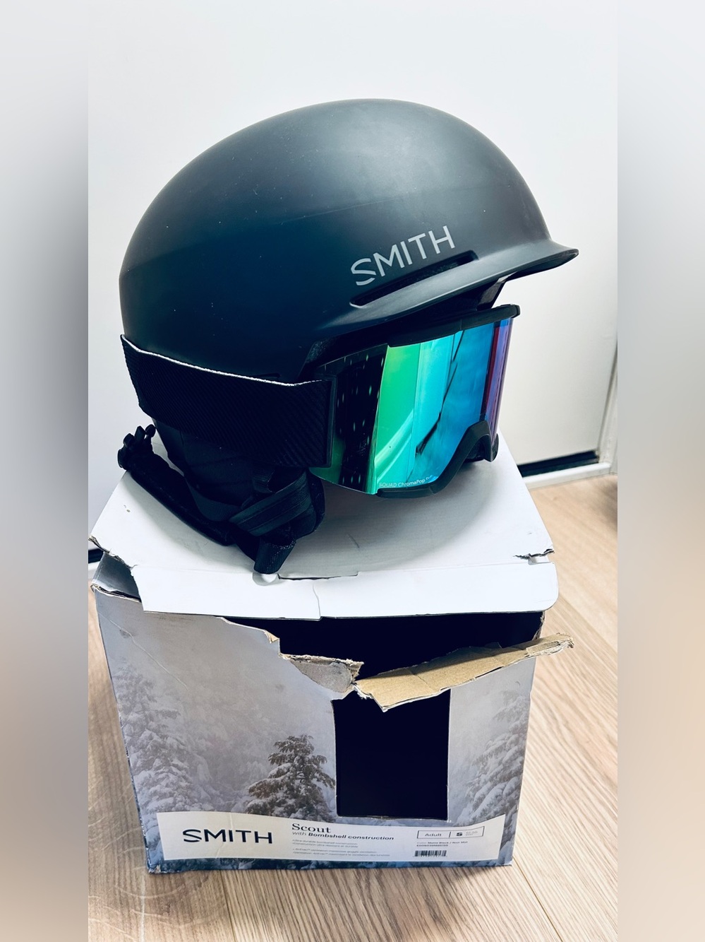 Smith Scout Adult Snow Helmet – Size Small – Matte Black + Goggles